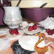 Вареники с клубникой