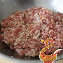 Домашние котлеты из свиного фарша - рецепт с фото