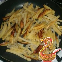 Жареная картошка с луком