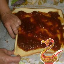 Roll with jam step by step Russian pierogi recipe