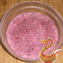 Salad with beets and walnuts