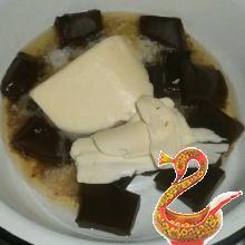 Casserole cheese-chocolate marble