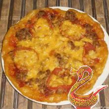 Пицца из мясного фарша