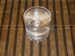 Для лаваша потребуется стакан воды