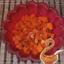Тыква запеченная в духовке кусочками