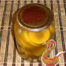 Zucchini compote with pineapple flavor