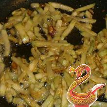 Яичница с кабачками