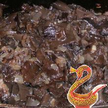 Грибы со сметаной и луком