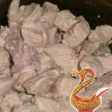 мясо свинины в молоке