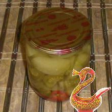 Canned green tomatoes for the winter