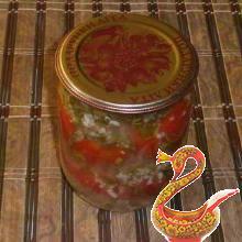 Маринованные помидоры с чесноком и зеленью