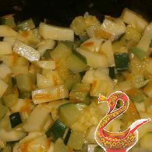 Russian recipe potatoes with zucchini