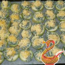 Запеченные кабачки с сыром и чесноком