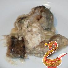 Хек запеченный в сметане
