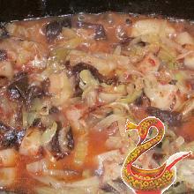 Вкусная тушеная капуста с картошкой