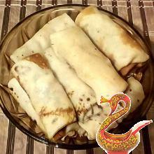 Блины с крабовыми палочками и яйцом