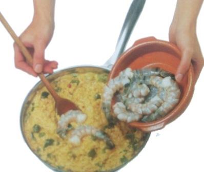 Плов с креветками и карри